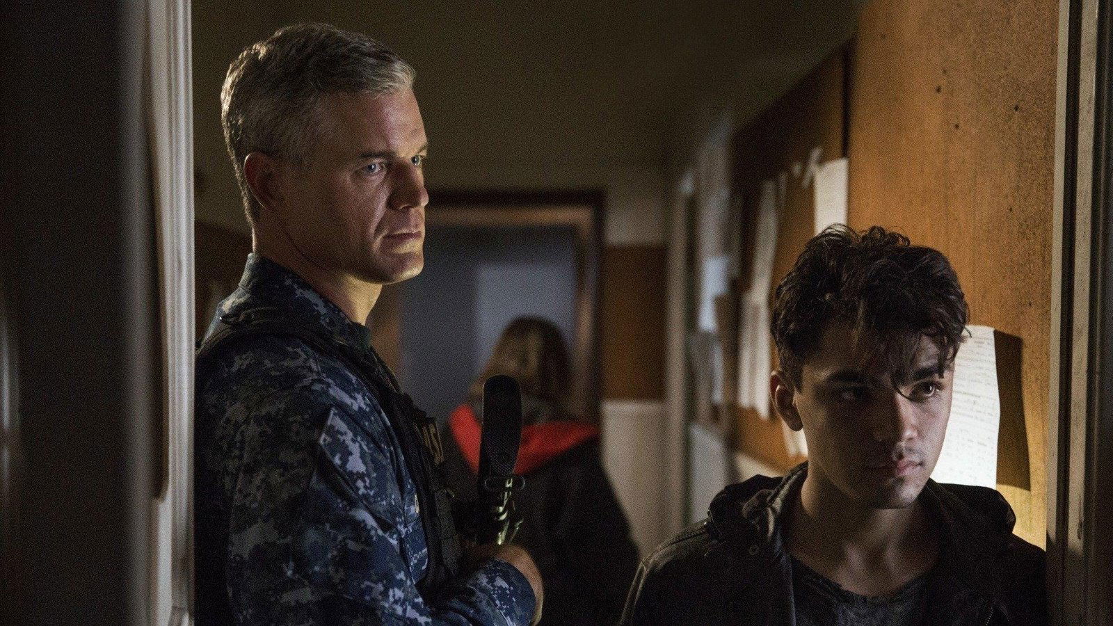 The Last Ship S2E9 - Uneasy Lies the Head