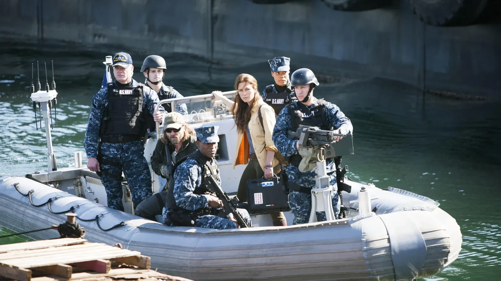 The Last Ship S1E10 - No Place Like Home (Season Finale)